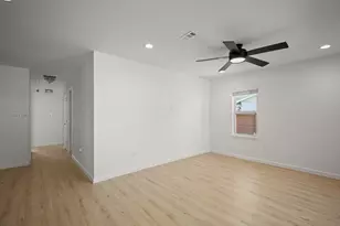 3203 S Oak Dr, Austin, TX 78704 - Photo 9