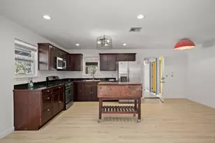 3203 S Oak Dr, Austin, TX 78704 - Photo 3