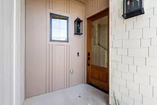 5607 Tura Ln, Austin, TX 78721 - Photo 3
