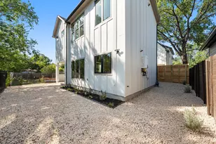 5607 Tura Ln, Austin, TX 78721 - Photo 33
