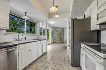 9010 Quail Creek Drive, Austin, TX 78758 - Photo 5