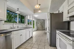 9010 Quail Creek Dr, Austin, TX 78758 - Photo 5