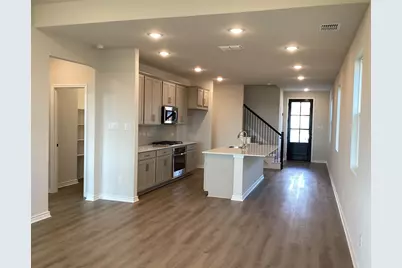 140 Clover Bend, Liberty Hill, TX 78642 - Photo 7