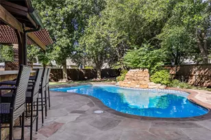218 Champions Dr, Georgetown, TX 78628 - Photo 31