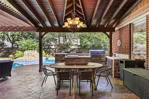 218 Champions Dr, Georgetown, TX 78628 - Photo 5