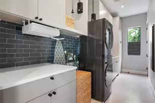1175 San Bernard St, Austin, TX 78702 - Photo 13