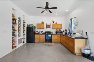 21000 Trappers Trail, Manor, TX 78653 - Photo 15