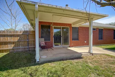 226 Schaefer Boulevard, Bastrop, TX 78602 - Photo 3