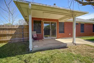 226 Schaefer Blvd, Bastrop, TX 78602 - Photo 3