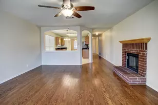 226 Schaefer Blvd, Bastrop, TX 78602 - Photo 7