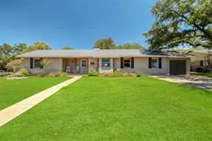 1208 Country Club Rd, Georgetown, TX 78628 - Photo 1