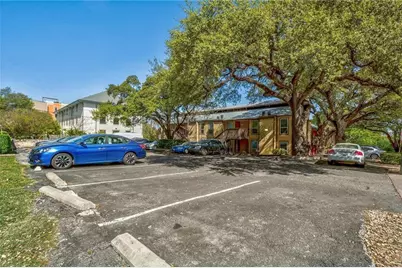 1000 W 26th Street #109, Austin, TX 78705 - Photo 15