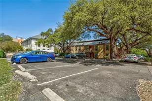 1000 W 26th St, Austin, TX 78705 - Photo 15