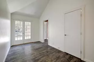 903 Shoal Cliff Ct, Austin, TX 78705 - Photo 27