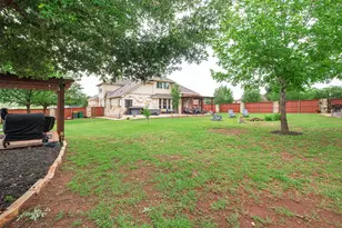 102 McCoy Cir, Bastrop, TX 78602 - Photo 37