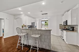 300 River Bluff Cir, Georgetown, TX 78626 - Photo 11