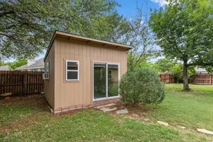 300 River Bluff Cir, Georgetown, TX 78626 - Photo 33