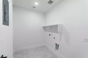 401 Joy Ln, Liberty Hill, TX 78642 - Photo 15