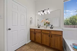3701 Pine Needle Cir, Round Rock, TX 78681 - Photo 17