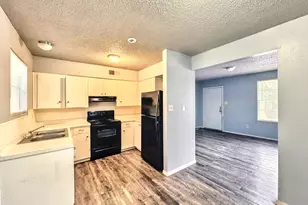 712 Martindale Rd, San Marcos, TX 78666 - Photo 9