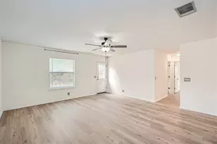 6937 Sabrina Dr, Austin, TX 78747 - Photo 13