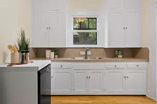 601 E 43rd St, Austin, TX 78751 - Photo 9
