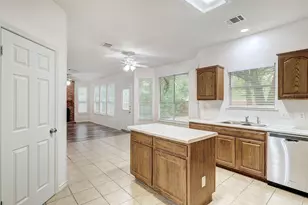 13220 Darwin Ln, Austin, TX 78729 - Photo 21