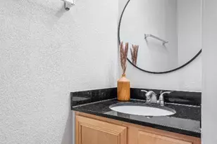 8936 Milton Lease Dr, Austin, TX 78747 - Photo 11