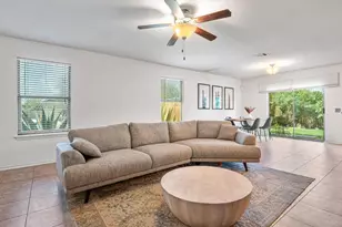 8936 Milton Lease Dr, Austin, TX 78747 - Photo 9