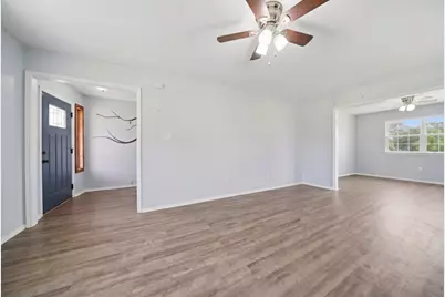1689 Fm 2104, Paige, TX 78659 - Photo 13