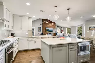 2207 Cypress Point E, Austin, TX 78746 - Photo 9