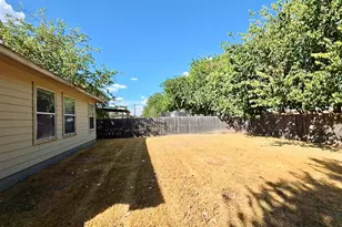204 Delby St, Hutto, TX 78634 - Photo 23
