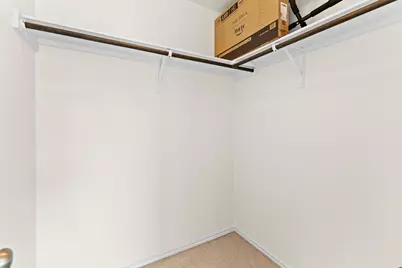 224 Circle Way #13E, Jarrell, TX 76537 - Photo 11