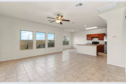 224 Circle Way #13E, Jarrell, TX 76537 - Photo 5