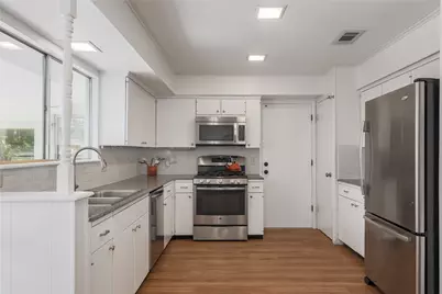 1007 Quail Park Drive, Austin, TX 78758 - Photo 9