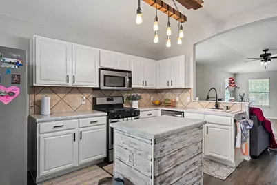18029 Basketflower Bend, Elgin, TX 78621 - Photo 11
