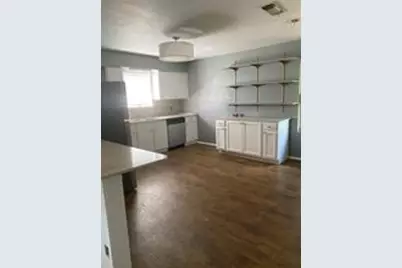 1001 W Haynie Street, Llano, TX 78643 - Photo 15