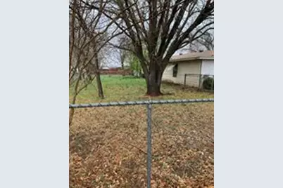 1001 W Haynie Street, Llano, TX 78643 - Photo 17