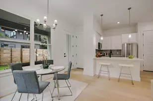 2006 S L Davis Ave, Austin, TX 78702 - Photo 3
