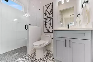 2006 S L Davis Ave, Austin, TX 78702 - Photo 7