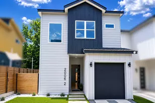 2006 S L Davis Ave, Austin, TX 78702 - Photo 1