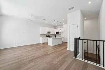 200 W 56th Street #5103, Austin, TX 78751 - Photo 5