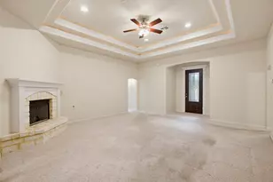 702 Woodson Dr, Caldwell, TX 77836 - Photo 5