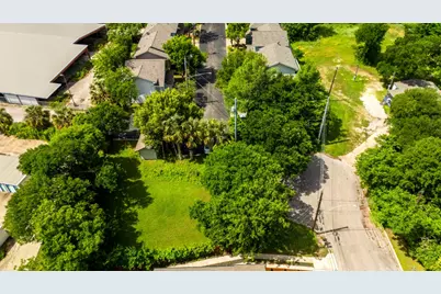 7312 E Ben White Boulevard #18, Austin, TX 78741 - Photo 5