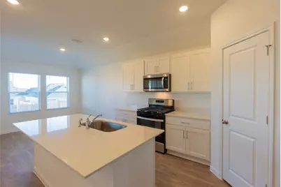 223 Las Lomas Drive, San Marcos, TX 78666 - Photo 11