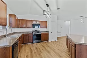 1310 Grande Mesa Dr, Georgetown, TX 78626 - Photo 3