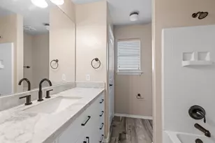 403 Red Hawk Dr, Leander, TX 78641 - Photo 27