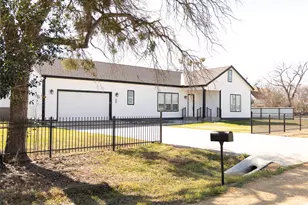 300 E Front St, Thorndale, TX 76577 - Photo 1