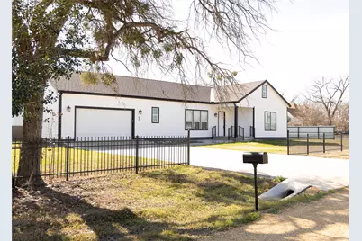 300 E Front Street, Thorndale, TX 76577 - Photo 1