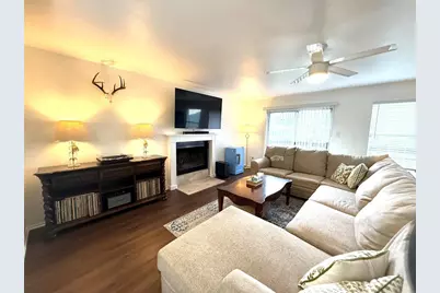 1709 Wild Basin Ledge #B, Austin, TX 78746 - Photo 5